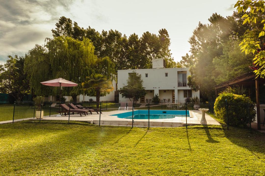 Villa Niagara Chacras de Coria Exterior photo